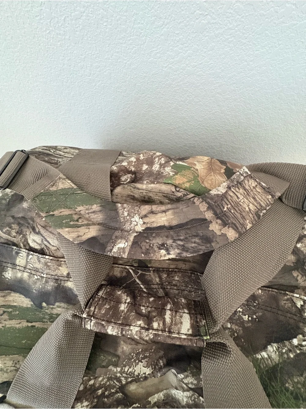 Duffle Bag-Realtree Large Camo. Brand New in case.